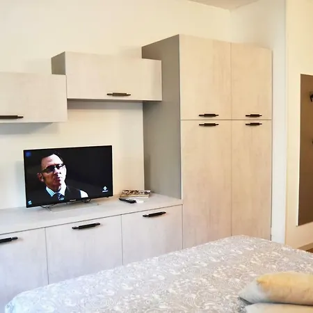 Giada Lägenhet Gardone Riviera